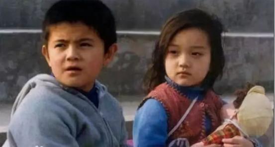 李小璐和贾乃亮最近怎么样啊，15岁就混迹名利场的李小璐