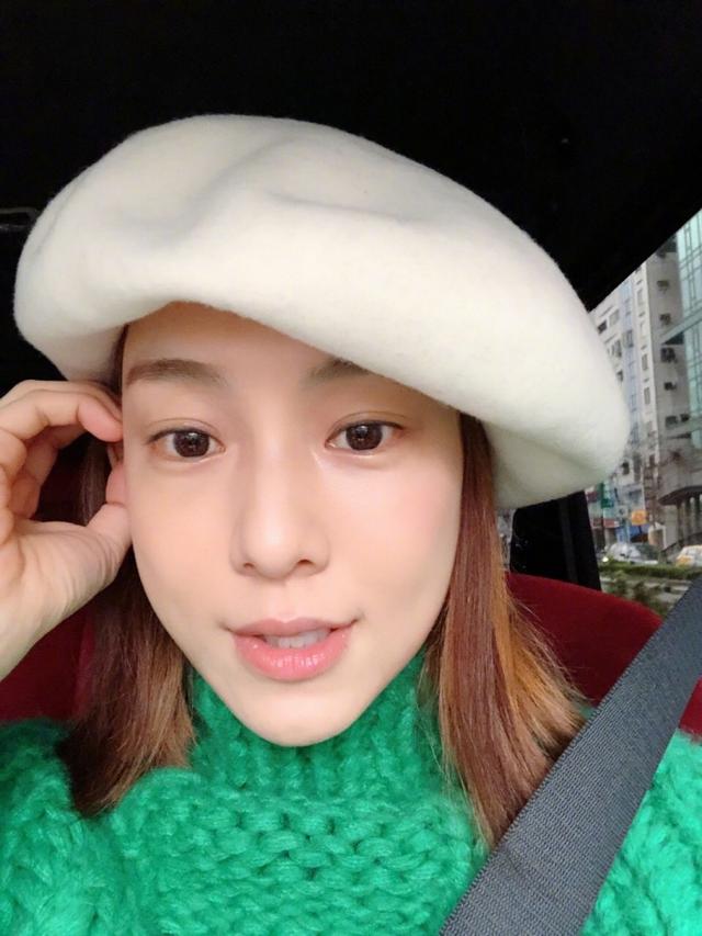 范玮琪阅兵时晒娃，范玮琪这个说话结巴（范玮琪为啥被网友嫌弃）