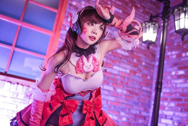 守望先锋黑猫露娜cos，韩国美女COSER演绎守望先锋魔法D.VA
