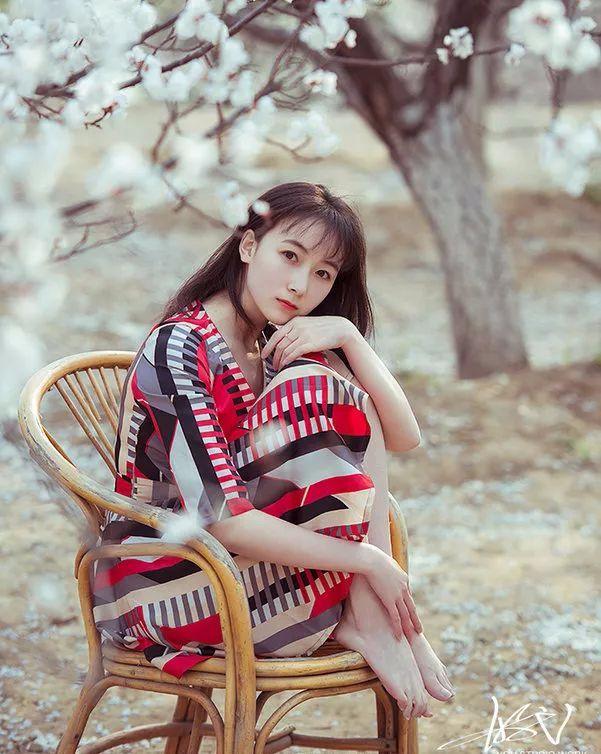 晚安短句180316：感情里往事从不如烟，认真的人有点可怜