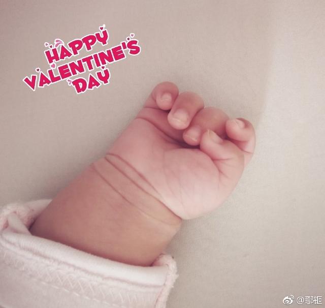 梅婷鄢颇有孩子吗，9岁女儿继承其美貌