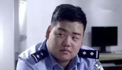 肥胖的交警(肥胖的交警照片)