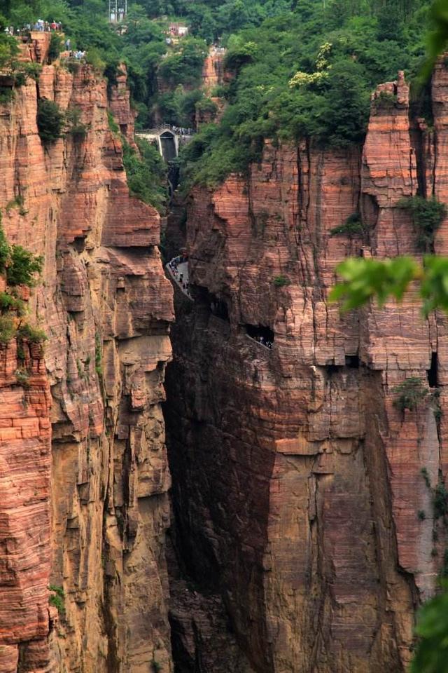 河南的旅游景点，河南适合旅游的景点（河南最值得去的十大旅游景点）