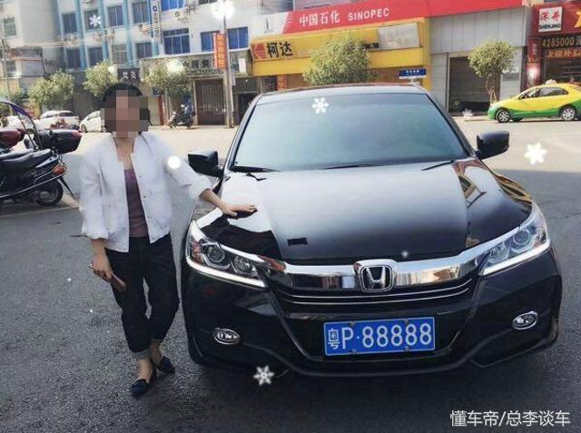 偶遇老款宝马730，三辆裸车不如宝马730贵