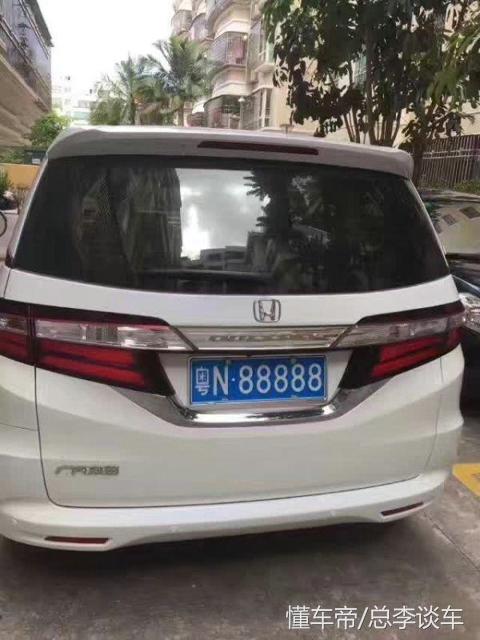 偶遇老款宝马730，三辆裸车不如宝马730贵