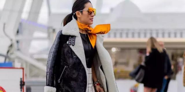 丝巾怎么打结好看，丝巾的6种简单系法总有一款适合你（丝巾的九种最潮系法让你美过春天路过夏天）