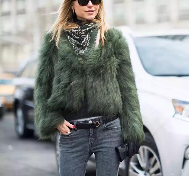 丝巾怎么打结好看，丝巾的6种简单系法总有一款适合你（丝巾的九种最潮系法让你美过春天路过夏天）