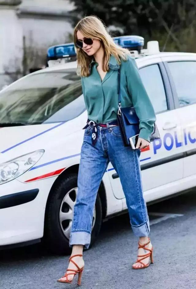 丝巾怎么打结好看，丝巾的6种简单系法总有一款适合你（丝巾的九种最潮系法让你美过春天路过夏天）