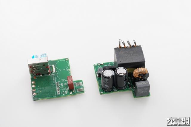 华为手机充电器，华为三口usb充电器拆解（支持UFCS融合快充与65W）