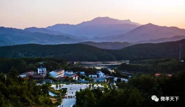 孝感哪些旅游景点值得去玩的，春赏花夏消暑秋观叶