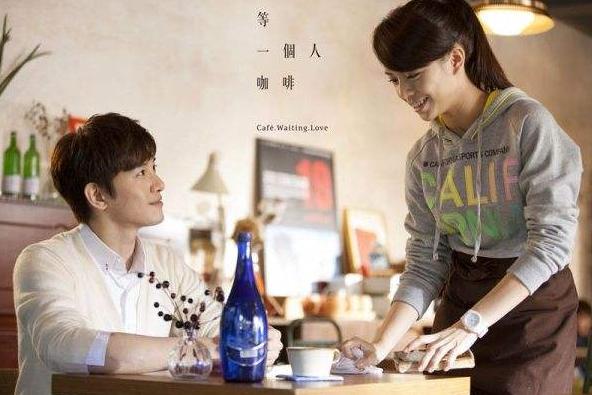 一个男生暗恋你的表现，男生暗恋你的十大表现（男人喜欢你的表现，女人必看）
