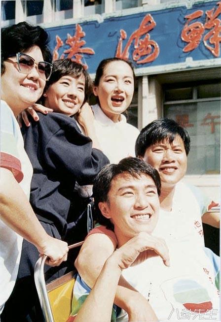 61岁万梓良东山再起，61岁万梓良东山再起