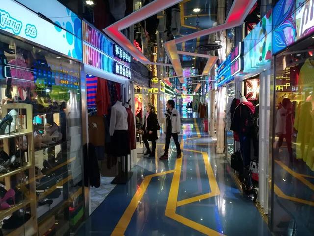 双肠君走访的那些商业项目之西单等商圈篇，cbd走进广州