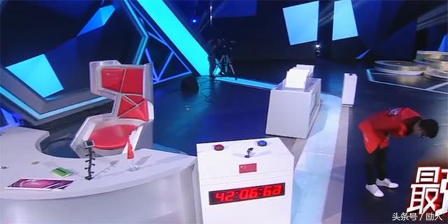 最强大脑第五季回归100位顶尖天才，第五季最强大脑遭遇头脑王