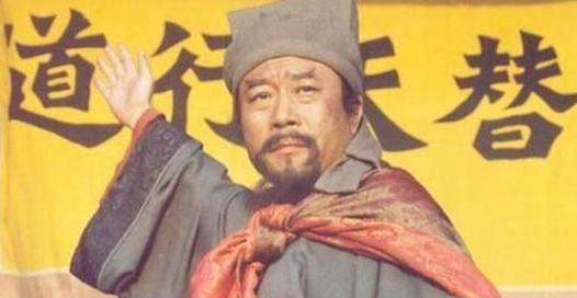 李雪健张涵予宋江哪个好看，李雪健和张涵予演的宋江哪个更贴近原著