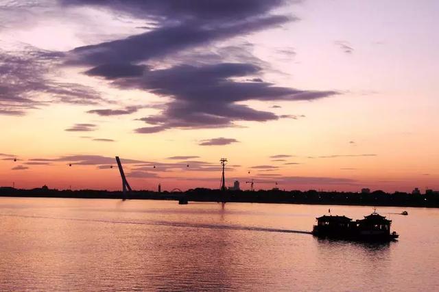 60句励志古诗文点燃你的斗志，激励人生的励志语录古诗词