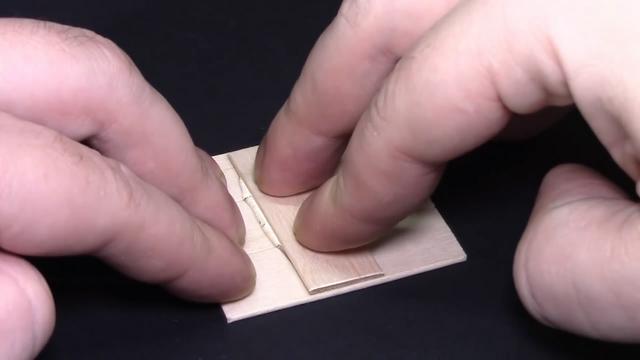 直升飞机怎么做，废物利用做飞机简单（让宝宝动手能力和好奇心兼得）