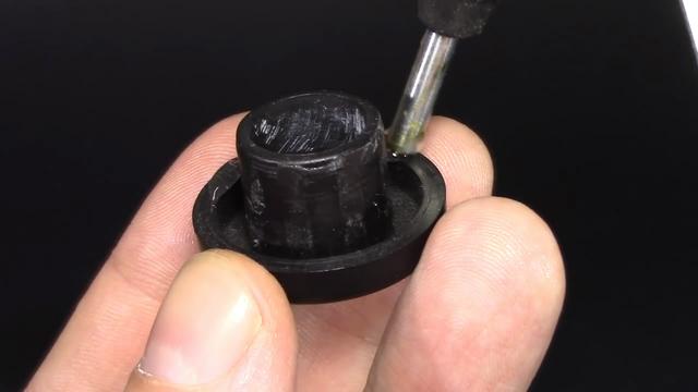 直升飞机怎么做，废物利用做飞机简单（让宝宝动手能力和好奇心兼得）