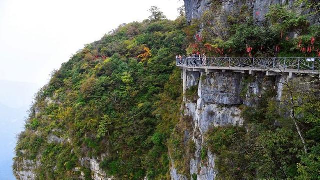 天门山旅游攻略，湖南张家界天门山游玩攻略（天门山攻略）