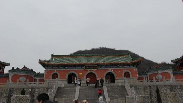 天门山旅游攻略，湖南张家界天门山游玩攻略（天门山攻略）