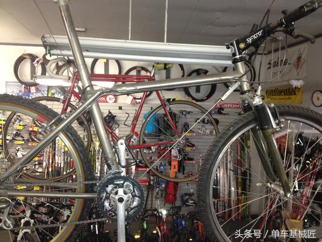 山地自行车全面图，山地世界杯赛场的9辆顶级XC硬尾山地车