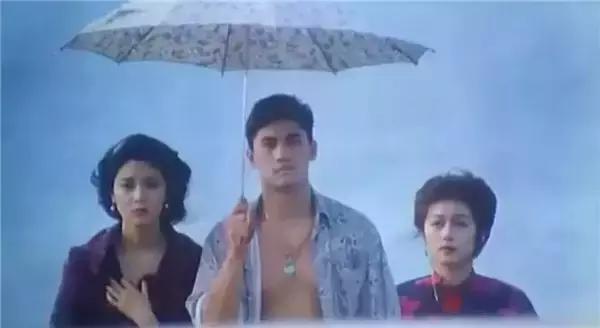 日本女星拍的港片，盘点经典港片中的日籍女星