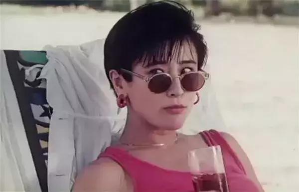 日本女星拍的港片，盘点经典港片中的日籍女星