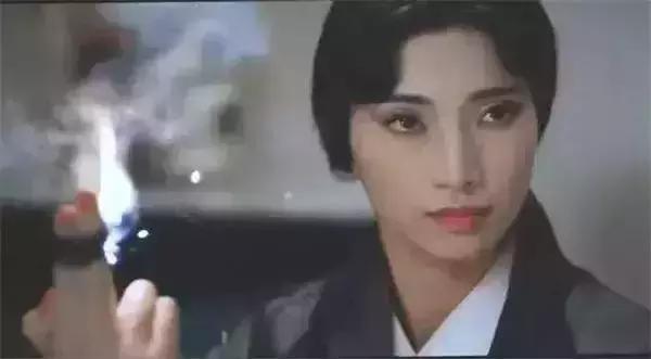 日本女星拍的港片，盘点经典港片中的日籍女星