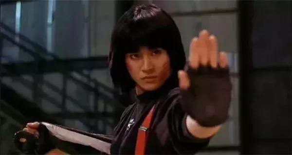 日本女星拍的港片，盘点经典港片中的日籍女星