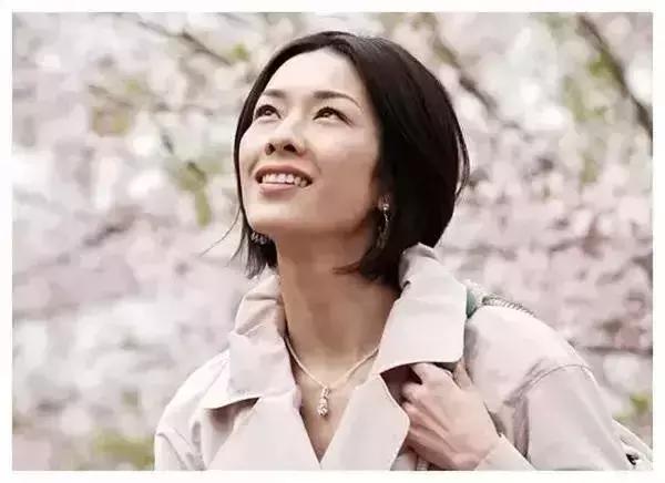 日本女星拍的港片，盘点经典港片中的日籍女星