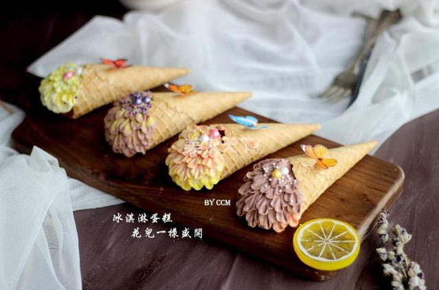 家庭自制冰淇淋，自己在家怎么做但又好吃的冰淇淋（家庭自制万能冰激凌公式）