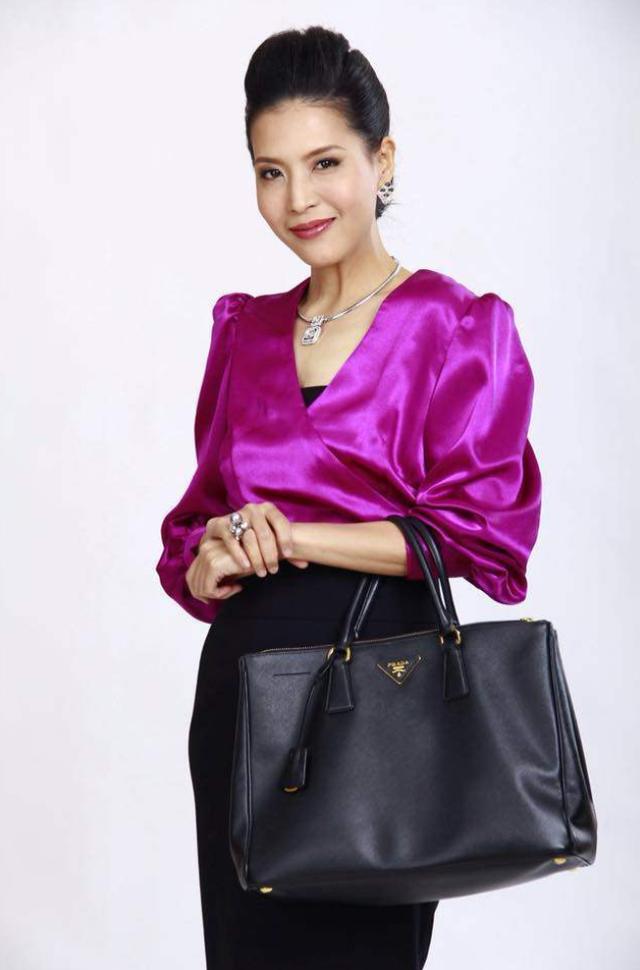 泰国真实的电视剧爱情，泰国电视剧的爸爸妈妈专业户