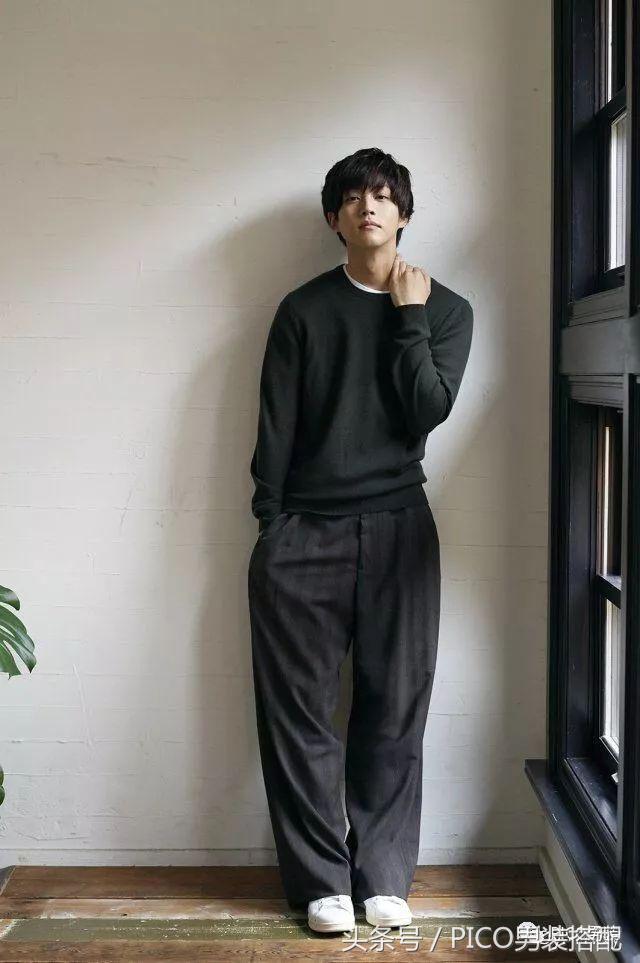 现在流行的穿搭男春夏，春夏职场男士穿搭不能随意