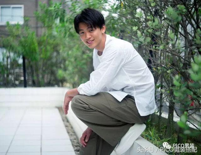 现在流行的穿搭男春夏，春夏职场男士穿搭不能随意