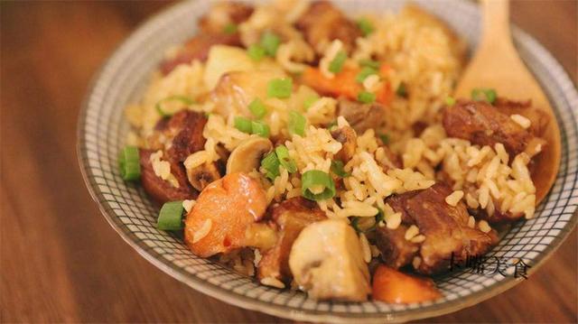 电饭煲怎么蒸米饭，迷你电饭煲蒸米饭的做法