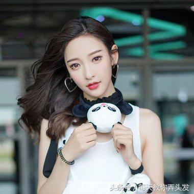 女生中长发最新发型，10款女生中长发散发发型