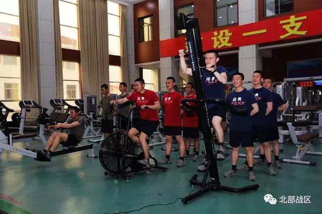 各兵种军人训练超燃，直击第75集团军某旅多兵种联合训练