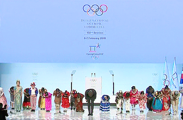 边伯贤啵啵虎，母胎中的人气王