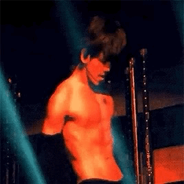 边伯贤啵啵虎，母胎中的人气王