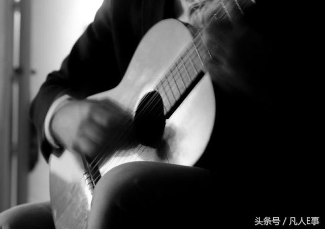 吉他左手指法图解，吉他左右指法表