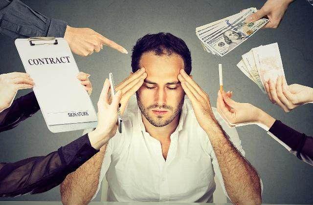 男人45到55岁是生死坎，45岁中年男人身体有这3个信号