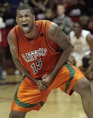 成长路上总被误解，考辛斯生涯巅峰时刻