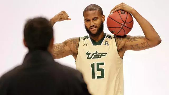 成长路上总被误解，考辛斯生涯巅峰时刻