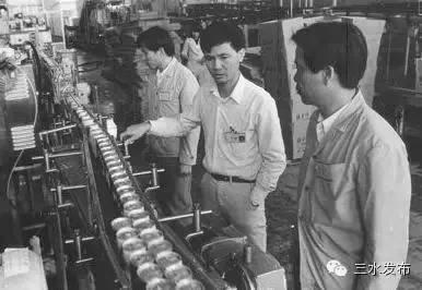 三颗大弹珠的玩法，童年记事——打弹珠