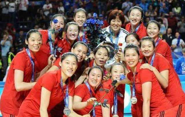 郎平为什么到美国执教，郎平为什么会担任美国女排的教练（为何当年郎平不执教中国女排）