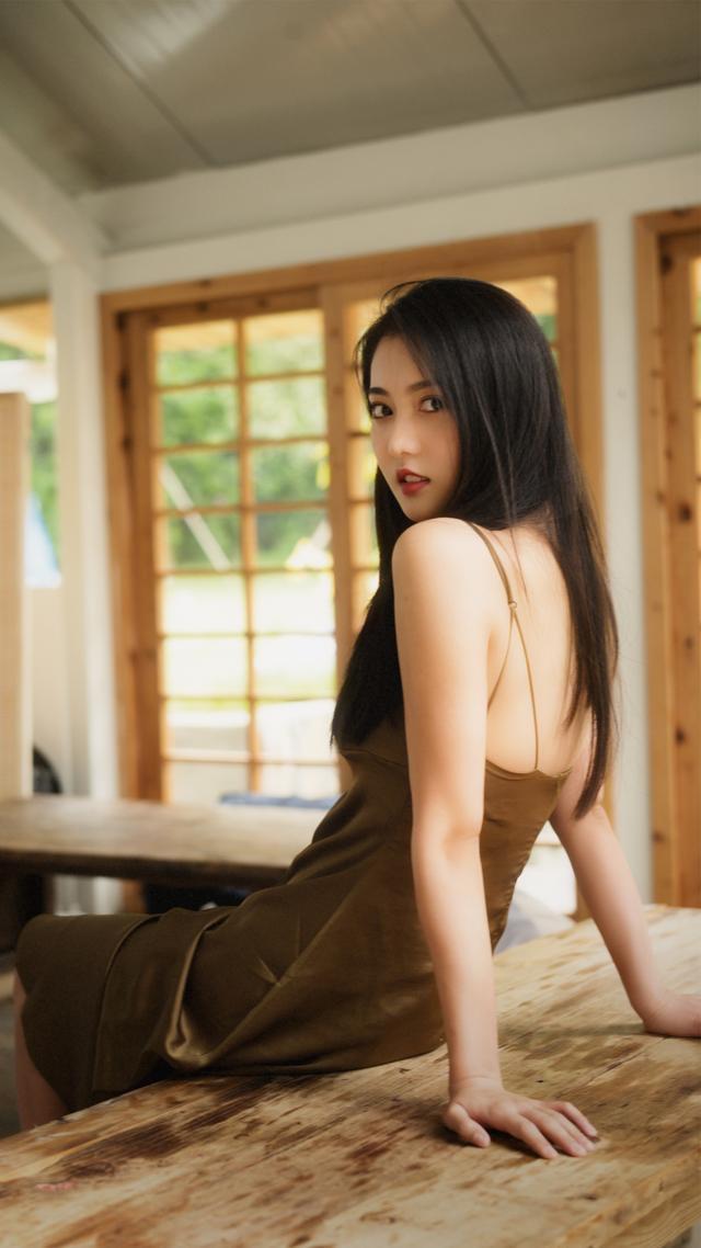 愿风带走所有的忧伤和惆怅，嘱咐清风托付明月把我的思念捎给你