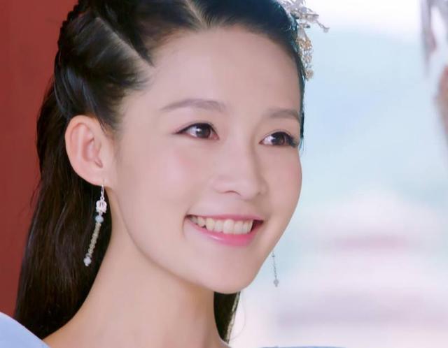 迪丽热巴什么星座，迪丽热巴是十二星座的哪一个星座