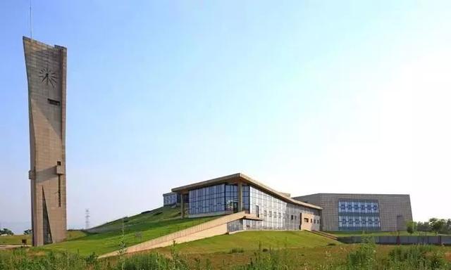 西安工业大学图书馆，最美高校图书馆排名