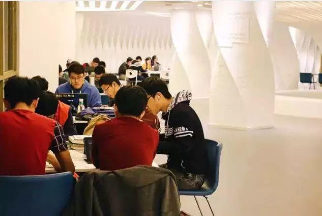 西安工业大学图书馆，最美高校图书馆排名