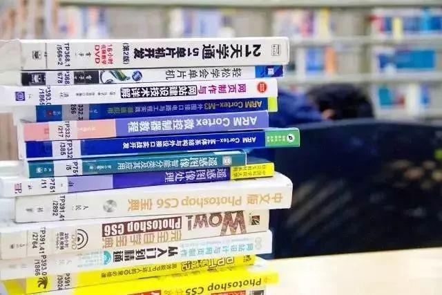 西安工业大学图书馆，最美高校图书馆排名